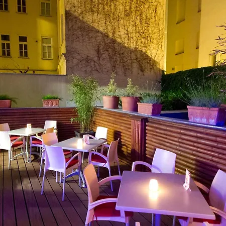 Hotel Boltzmann-2