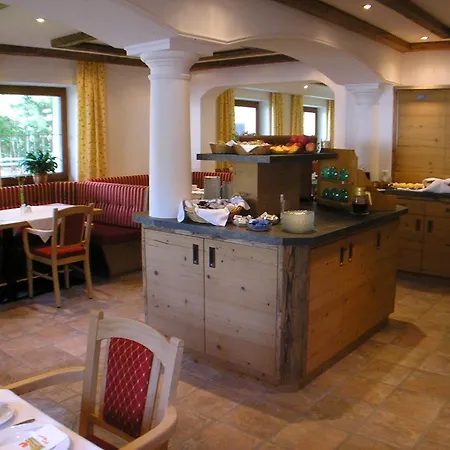 Hotel-Garni Weidacherhof-2
