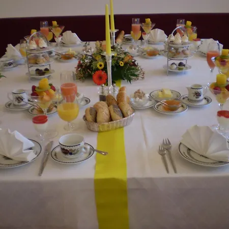 Hotel Christine-3