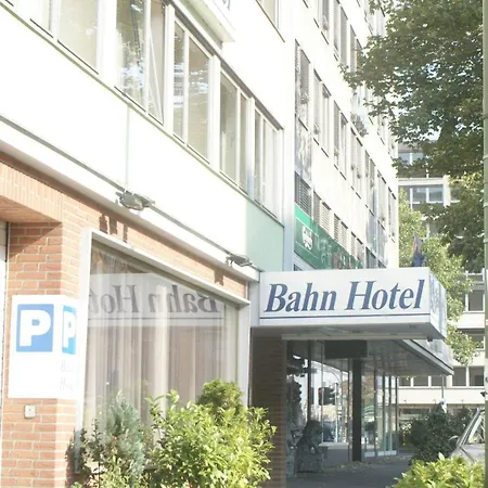 Bahn-Hotel-2
