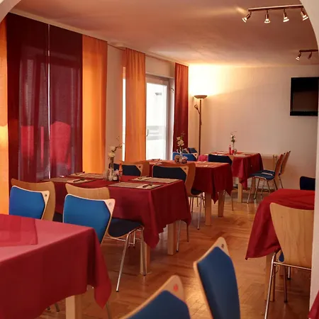 Garni Hotel Rödelheimer Hof-3