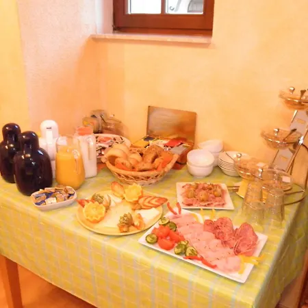 Hotel Pension zu Dresden Altpieschen-2