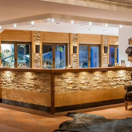 Chalet Silvretta Hotel & Spa-3