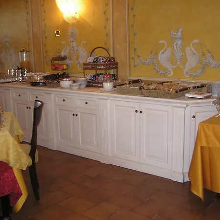 Hotel Lugana Parco Al Lago-2