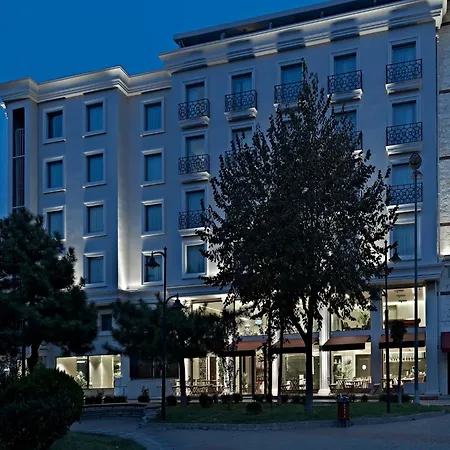 Ramada By Wyndham Istanbul Grand Bazaar-2