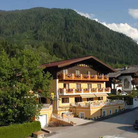 Hotel Garni Tannenhof-2