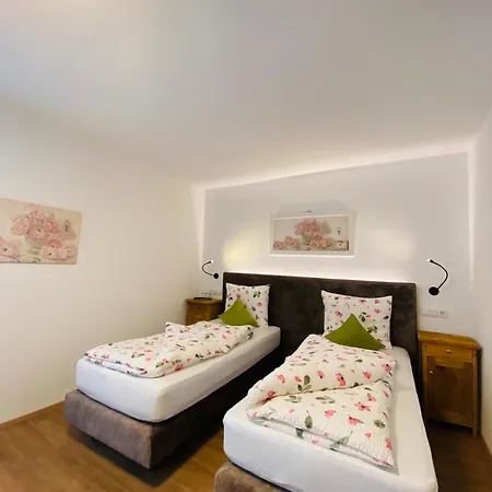 Hotel Garni Vinea Montis-2