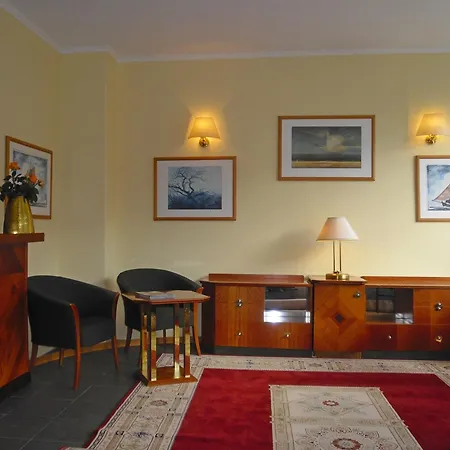 Hotel Amadeus Central-3
