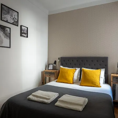 Dumont Lisbon Guesthouse-2