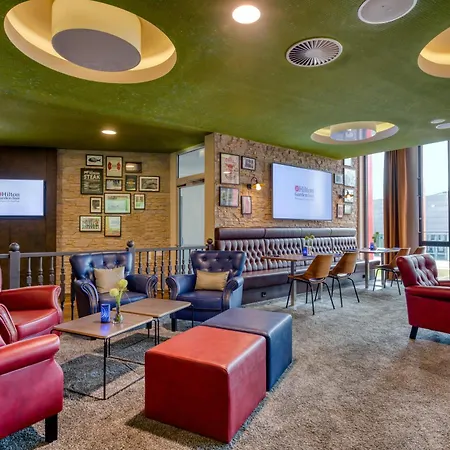 Hilton Garden Inn Stuttgart Neckarpark-2