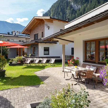 Gästehaus Schneeberger-2