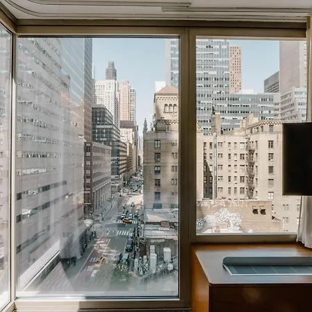 Club Quarters Hotel Grand Central, New York-3