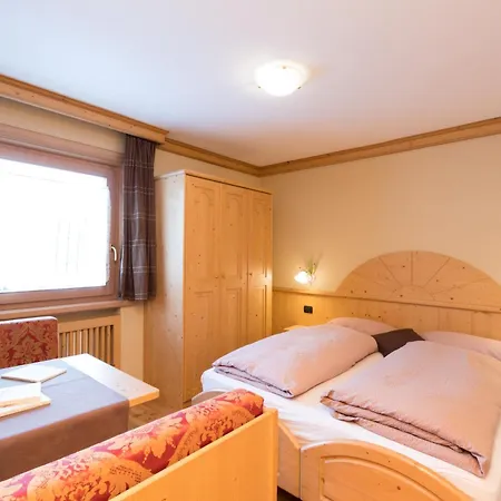 Hotel Champagne-2