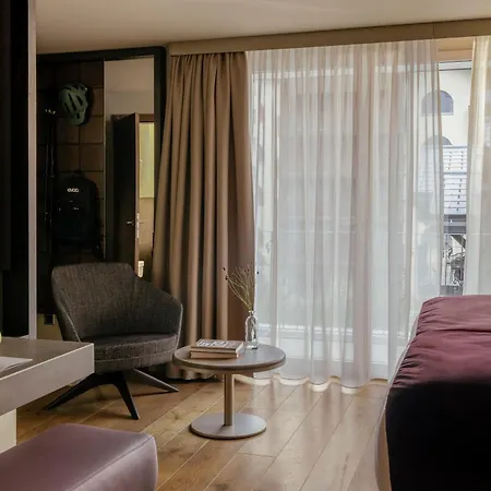 SchlossHouse Zermatt Wellbeing Rooms&Suites-3