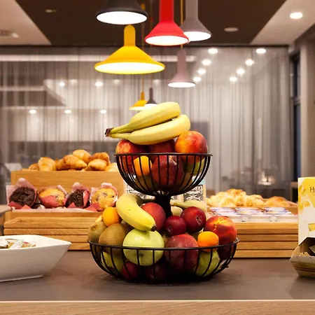 Holiday Inn Express - Düsseldorf Airport-2