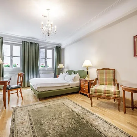 Chin-Chin Hotel ehemals Bohemian Hotel-2