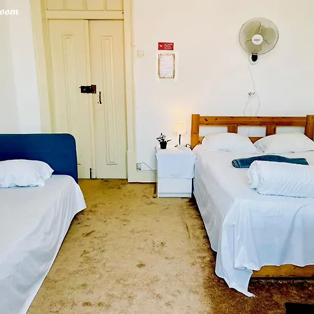 Alfama Guest House-3