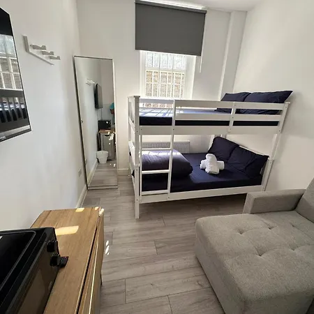 Willesden Green Budget Guesthouse-2