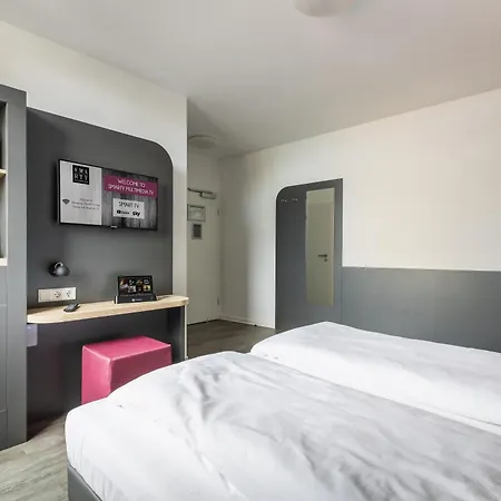 Smarty Airport Cologne Hotel - Kontaktloser Self Check-In-2