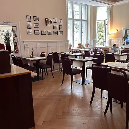 Hotel Astrid am Kurfürstendamm-3