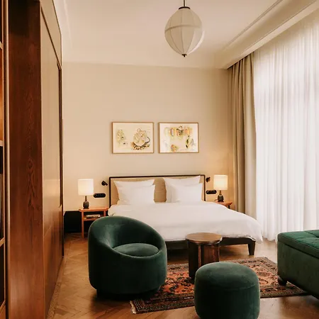 Boutique Hotel Chateau Royal-2
