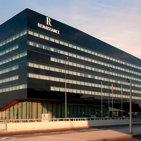 Renaissance Warsaw Airport Hotel-3