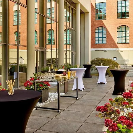 Sheraton Hannover Pelikan Hotel-3