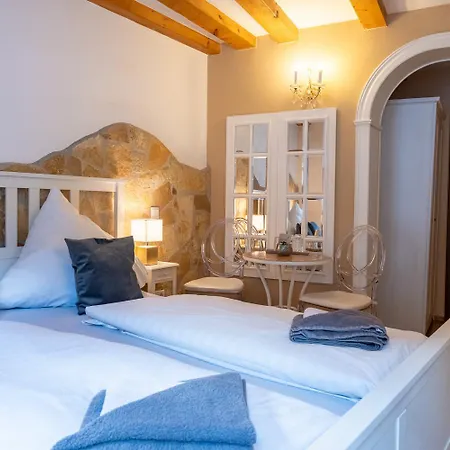Kleine Villa Rose-2