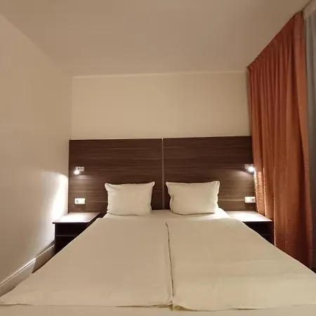 Hotel ARIANA Köln-3
