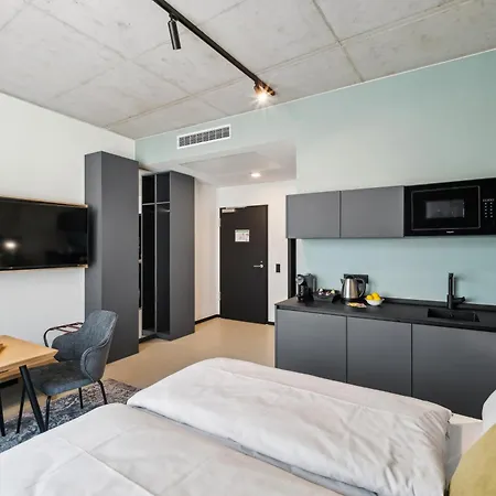 Nena Apartments Muenchen City East-2