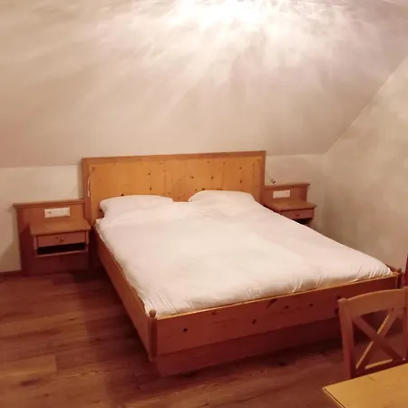 Eichen Schlössl-3