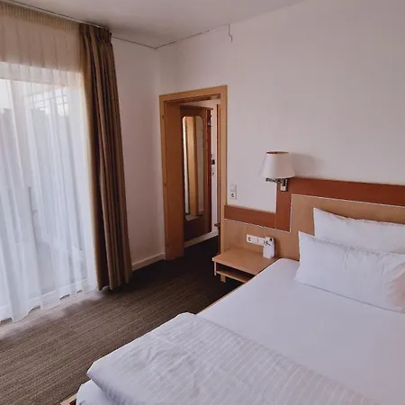 Hotel Garni-3