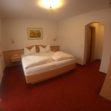 Hotel Garni Dorfschmiede-3