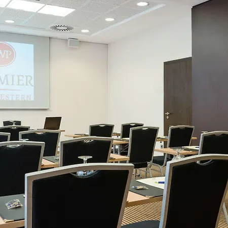 Hotel Regensburg Operated By Beepartment-3