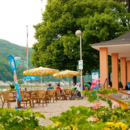 Neubert`s Gasthaus am Rhein-2