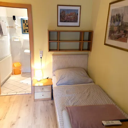 Hotel Alter Telegraf-2