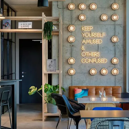 Moxy Antwerp-2
