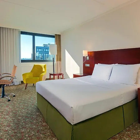 Courtyard by Marriott Düsseldorf Seestern-2