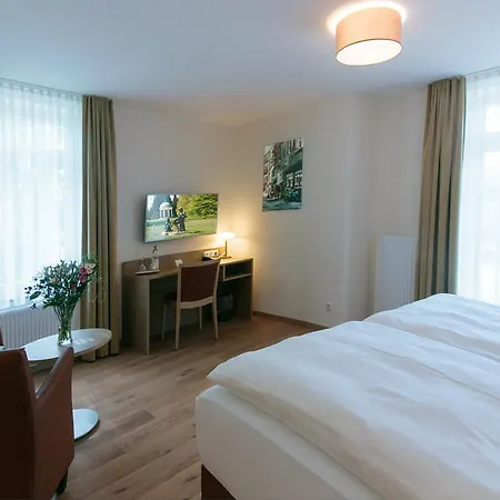 Hotel Dirks am Schloss-3