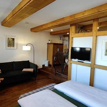 Traditions - Hotel Zur Tanne-3