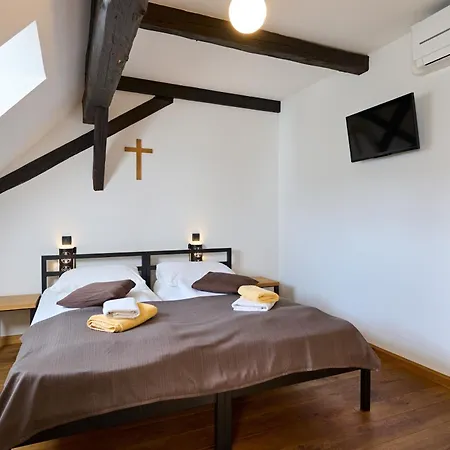 Old Parish House-3
