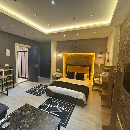 Nova Park Suite Hotel-Bomonti-2