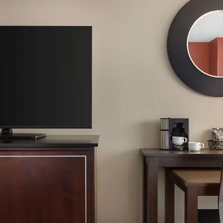 Doubletree By Hilton New York-Laguardia-3