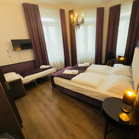 Hotel Pension Baron am Schottentor-2