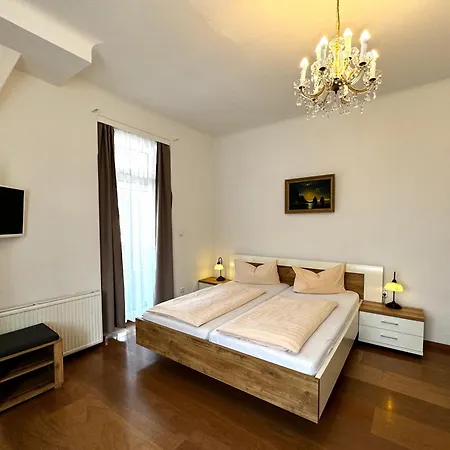 Hotel Zu den Linden-2