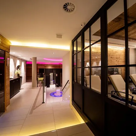 Boutique Hotel Montanara-3