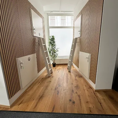 Robin Wood Capsule Hostel-2