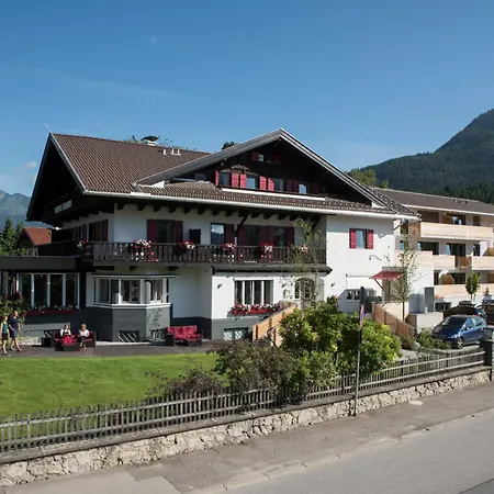 Leiners Familienhotel-3