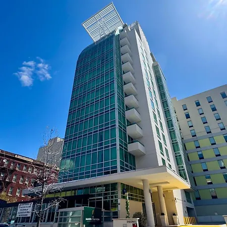 LIC Manhattan View Hotel-2