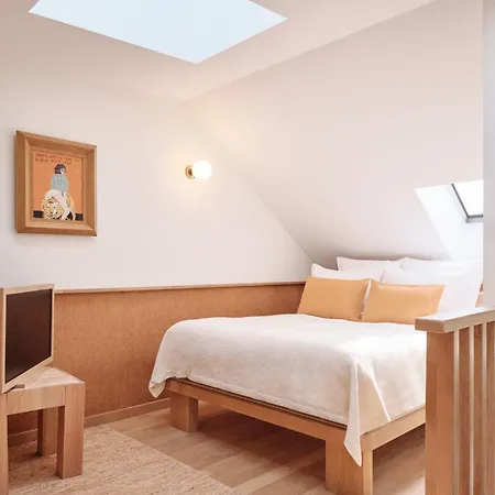 Elysee Montmartre Hotel-3